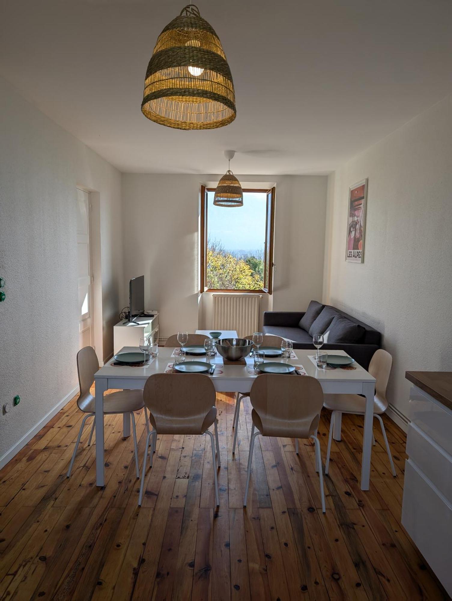 Appart 65M2 Avec 2 Chambres Dans Ferme Renovee - Parking Gratuit - Grande Vue Montagnes Монбонно-Сен-Мартен Экстерьер фото